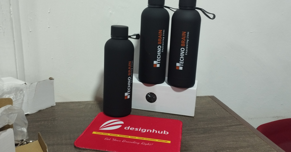 Luxury personalized executive gifts with branding for corporate clients